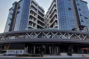 Το κτήριο όπου στεγάζεται  το διαμέρισμα