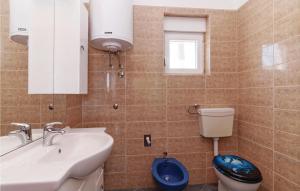 Łazienka w obiekcie Apartment Ribnica-Krusevo With Sea View Xi