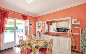 Η κουζίνα ή μικρή κουζίνα στο Amazing Home In Cagnes Sur Mer
