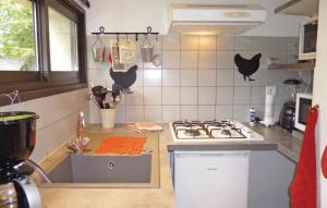 Gallery image of 1 Bedroom Amazing Home In Ectot L'auber in Ectot-lʼAuber +19 photos