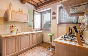 A kitchen or kitchenette at Villa Dei Girasoli