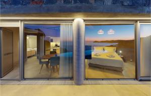 Ένα ή περισσότερα κρεβάτια σε δωμάτιο στο 1 Bedroom Cozy Home In Lygaria