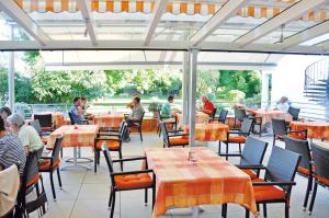 Restaurace v ubytování Gartenhotel Feldeck