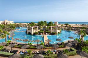 Bazén v ubytování Hotel Riu Touareg - All Inclusive nebo v jeho okolí
