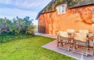 En have udenfor Gorgeous Home In Emmelsbüll-Horsbüll + 16 billeder