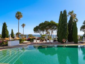 Bazén v ubytování Hotel Fuerte Conil-Resort nebo v jeho okolí + 37 fotografií