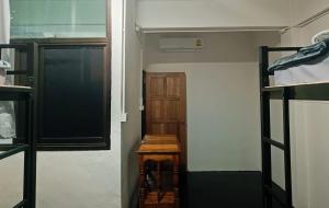 Kuchyň nebo kuchyňský kout v ubytování While away วายล์ อะเวย์