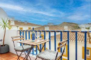 En generel udsigt til bjerge eller udsigt til bjerge taget fra lejligheden