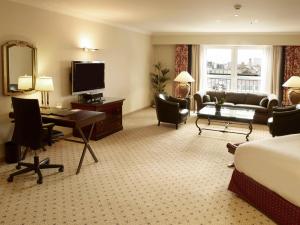 Μια τηλεόραση ή/και κέντρο ψυχαγωγίας στο Hilton Antwerp Old Town