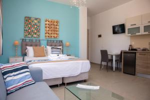 Μια τηλεόραση ή/και κέντρο ψυχαγωγίας στο Thasos Blue Apartments 