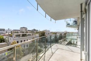 Balcone o terrazza di Port Melbourne and a glimpse of the sparkling bay - sleeps 4