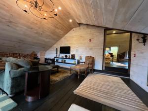 Gallery image of Jedediah Hawkins Inn in Jamesport