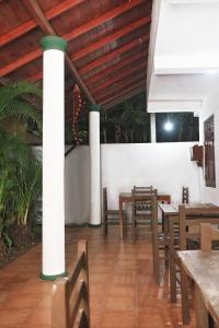 Ảnh trong thư viện ảnh của SP Taru Surf Camp&Restaurant ở Unawatuna +37 ảnh