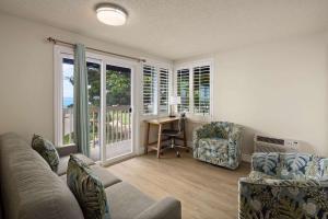 Posezení v ubytování Days Inn by Wyndham Maui Oceanfront