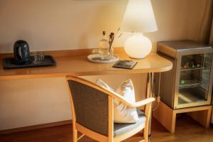 Příslušenství pro přípravu čaje a kávy v ubytování Aparthotel Pfeffermühle