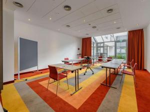 Posezení v ubytování Mercure Hotel Stuttgart Airport Messe + 37 fotografií
