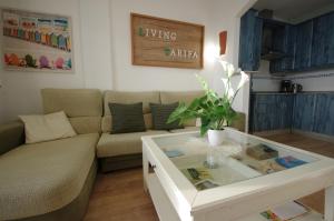 Posezení v ubytování Livingtarifa Apartamento Agaporni