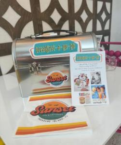 Фотография из галереи Sunset Inn and Cottages в городе Сент-Пит-Бич