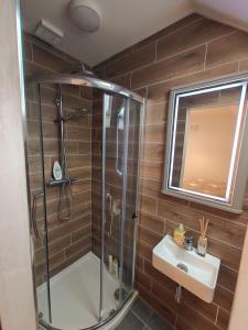 Ένα μπάνιο στο Tierhogar Lane