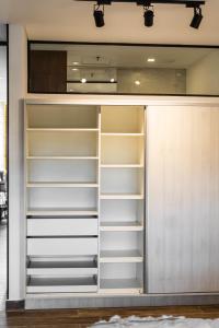 Imagine din galeria proprietății Spacious apartment with Style and Natural Light în Asuncion