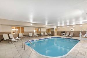 Πισίνα στο ή κοντά στο Best Western Greeley