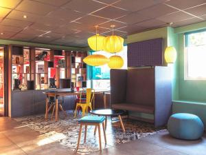 Prostor za sedenje u objektu ibis Styles Lyon Centre Confluence