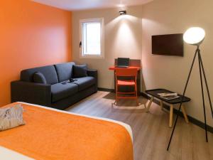Prostor za sedenje u objektu ibis Styles Lyon Centre Confluence