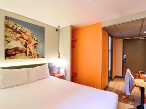 Krevet ili kreveti u jedinici u okviru objekta ibis Styles Lyon Centre Confluence