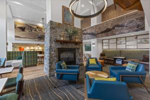 Posezení v ubytování Hampton Inn & Suites Lake George