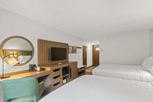 Postel nebo postele na pokoji v ubytování Hampton Inn & Suites Lake George