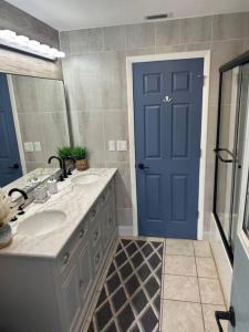 Bagno di Home with pool and canal access to ocean