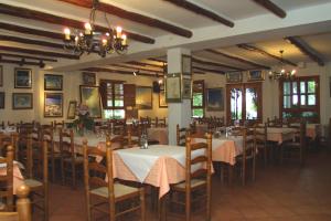 Restaurace v ubytování Hostal Rural Poqueira