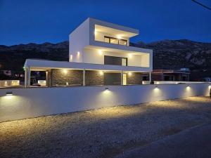 Üldine mäevaade või majutusasutusest Family friendly house with a swimming pool Seline, Paklenica - 23560 pildistatud vaade