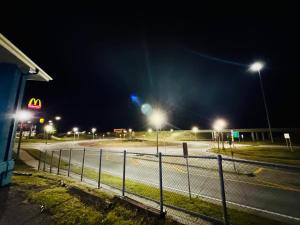 Foto sihtkohas Junction City asuva majutusasutuse Express inn Junction city galeriist