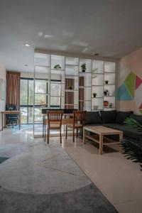 Χώρος καθιστικού στο Lux apartments TOP