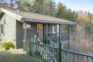 Το κτήριο όπου στεγάζεται  η παραθεριστική κατοικία