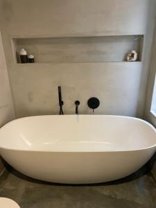 Koupelna v ubytování Kommetjie Beach House + 21 fotografií