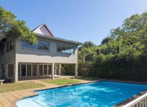 Swimmingpoolen hos eller tæt på The Sea View