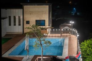 Bazén v ubytování Island Pool Villa nebo v jeho okolí