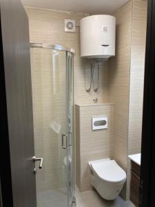 Et badeværelse på Max-Well Paviljoni + 90 billeder