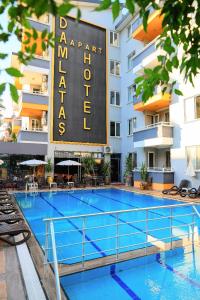 The swimming pool at or close to Alanya Damlataş Apart
