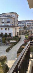 Budova, kde se aparthotel nachází