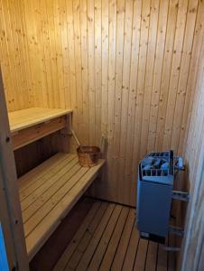 Billede fra billedgalleriet på Modern stuga med strandtomt i Vittsjö + 17 billeder