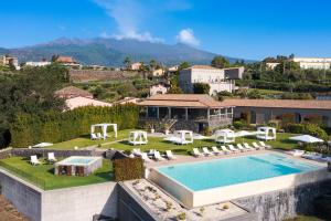 Bazén v ubytování Kepos Etna Relais & Exclusive Spa nebo v jeho okolí