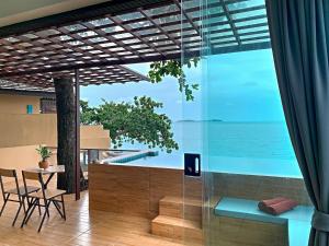 Posezení v ubytování Baan Hin Sai Resort & Spa