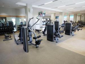 Fitness centrum a/nebo fitness zařízení v ubytování Hilton Hawaiian Village Waikiki Beach Resort