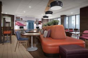 Ruang duduk di Home2 Suites by Hilton Phoenix Chandler