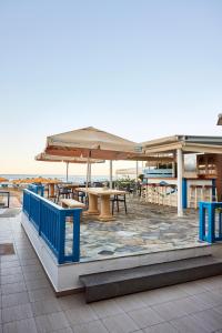 Bazén v ubytování Vlachakis Hotel nebo v jeho okolí