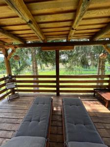 Istumisnurk majutusasutuses Mini Ranch Protulipa