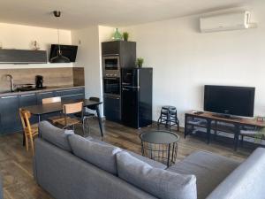 Cucina o angolo cottura di Appartement Vue Mer climatisé 2 chambres
